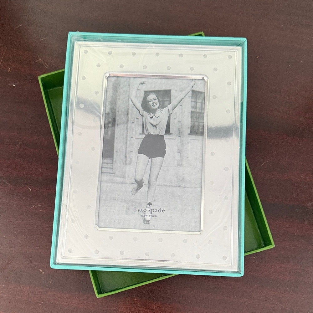 Kate Spade x Lenox NIB Larabee Dot silver plated picture frame